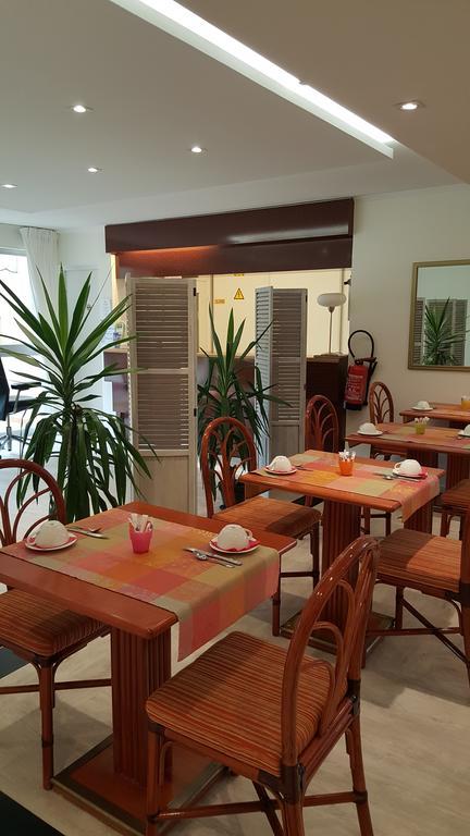 Hotel Le Galoubet Villeneuve-Loubet Exterior photo