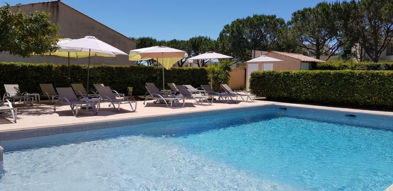 Hotel Le Galoubet Villeneuve-Loubet Exterior photo